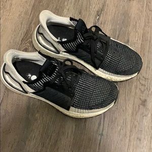 Women’s 7.5 ultraboost adidas